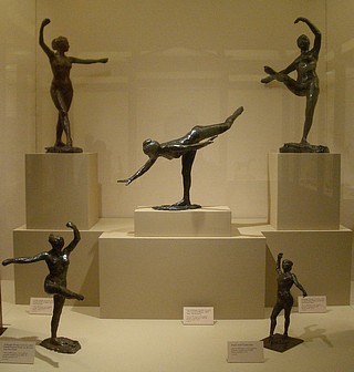 Degas - 踊り子のマケット.jpg